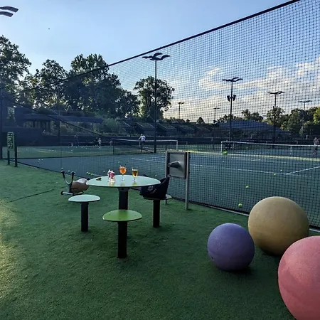 S8 Luxury 2 Oldtown - Foodstore, Crib, Babychair, Netflix, Pc Screen, Unlimmusic كَشّا