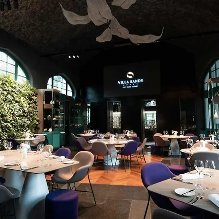 S8 Luxury Oldtown: Family-friendly With Entertainment *